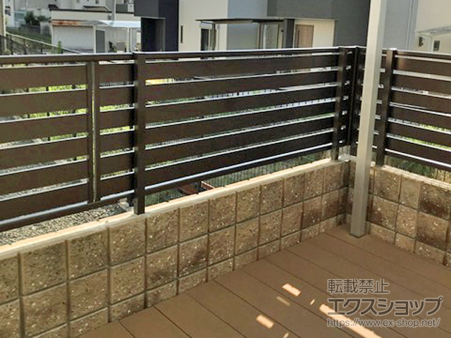 大阪府泉南郡熊取町ののフェンス・柵 シンプレオフェンスSY1型 横スリット 自由柱施工 施工例
