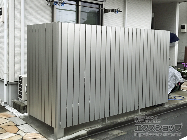 神奈川県相模原市ののフェンス・柵 リレーリアフェンス4N型 たて板格子 メータモジュール 間仕切柱 施工例