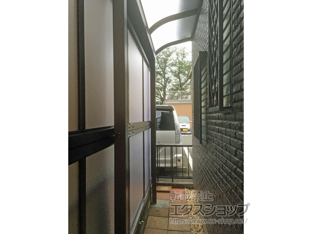 神奈川県横浜市ののテラス屋根 ソラリア R型 テラスタイプ 単体 積雪〜20cm対応 施工例