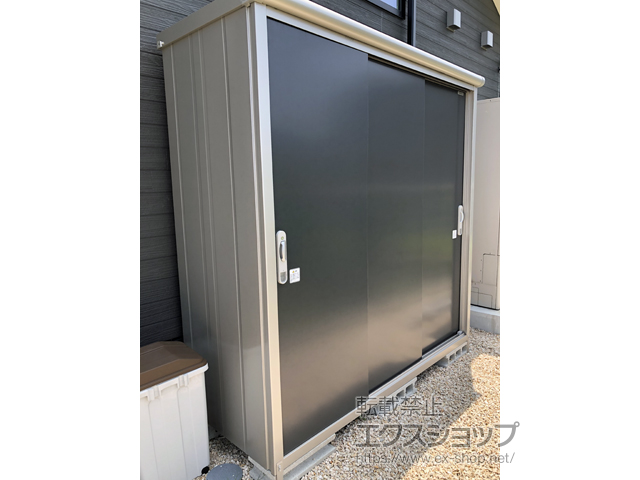 福岡県福津市のの物置・屋外倉庫 エスモ 一般型 1950×750×1959 ESE-1907A-SM 施工例