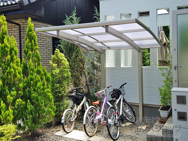 岩手県紫波郡紫波町ののサイクルポート・駐輪場 プレシオスポート ミニ 積雪〜20cm対応 施工例