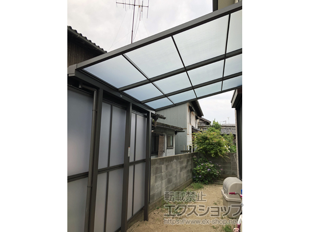 愛媛県今治市ののテラス屋根 スピーネ F型 テラスタイプ 単体 積雪〜20cm対応 施工例