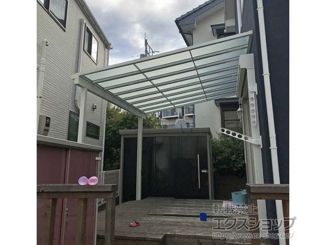 神奈川県横浜市ののテラス屋根 スピーネ F型 テラスタイプ 単体 積雪〜20cm対応 施工例