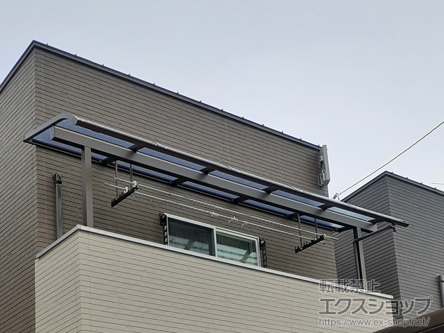 愛媛県松山市ののバルコニー・ベランダ屋根 ソラリア R型 屋根タイプ 単体 積雪〜20cm対応 施工例