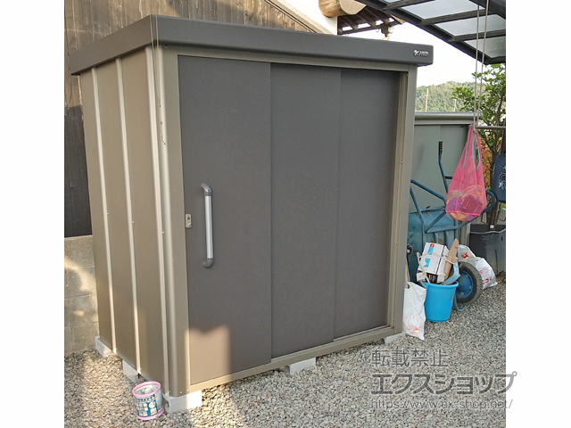 兵庫県たつの市のの物置・屋外倉庫 エスケーエイト SK8-70 一般型 1800×1200×1940 SK8-70-GK 施工例