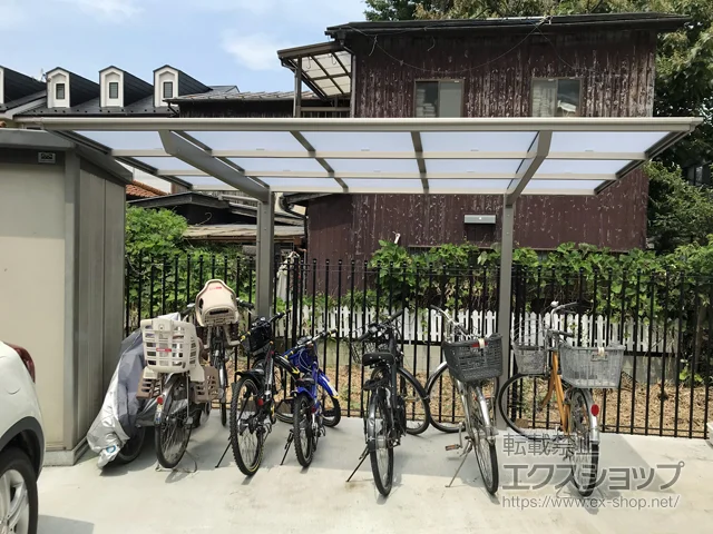 東京都狛江市のLIXIL(リクシル)のサイクルポート・自転車置き場 フーゴFミニ (フラットスタイル) 積雪～20cm対応 施工例