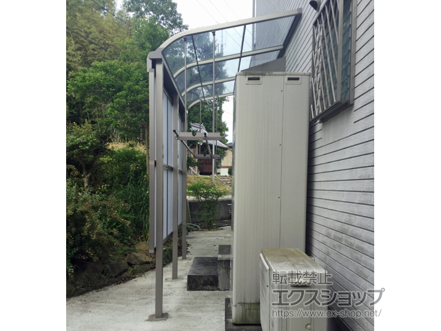 兵庫県姫路市ののテラス屋根 スピーネ R型 テラスタイプ 単体 積雪〜20cm対応 施工例