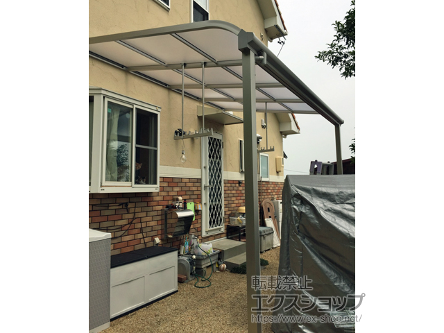 三重県四日市市ののテラス屋根 ソラリア R型 テラスタイプ 単体 積雪〜20cm対応 施工例