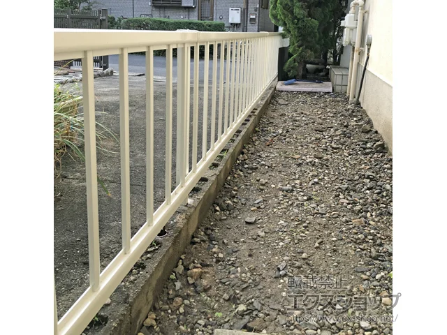 愛知県刈谷市のValue Selectのフェンス・柵・塀 ミエッタフェンス 防犯たて格子タイプ 自由柱施工 施工例