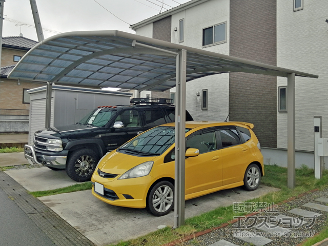 栃木県さくら市ののカーポート ネスカR (ラウンドスタイル) ワイド 積雪〜20cm対応 施工例