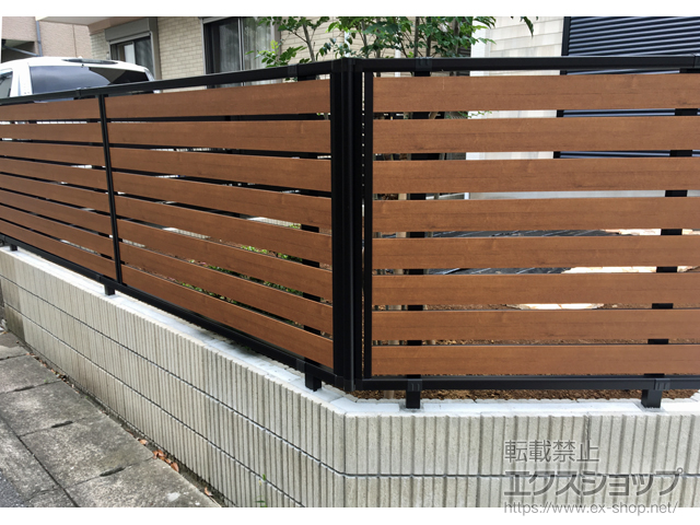 埼玉県草加市ののフェンス・柵 モクアルフェンス 横板タイプ 自由柱施工 施工例