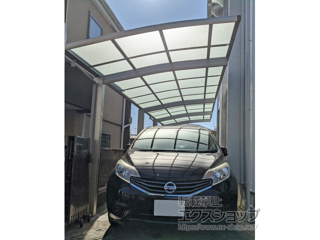 神奈川県横浜市ののカーポート レイナポートグラン 縦連棟　積雪〜20cm対応 施工例