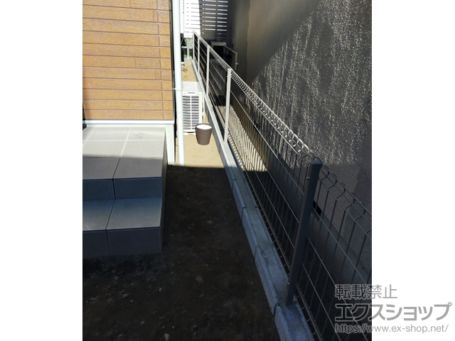 神奈川県小田原市ののフェンス・柵 イーネットフェンス 3F型 自由柱施工 施工例