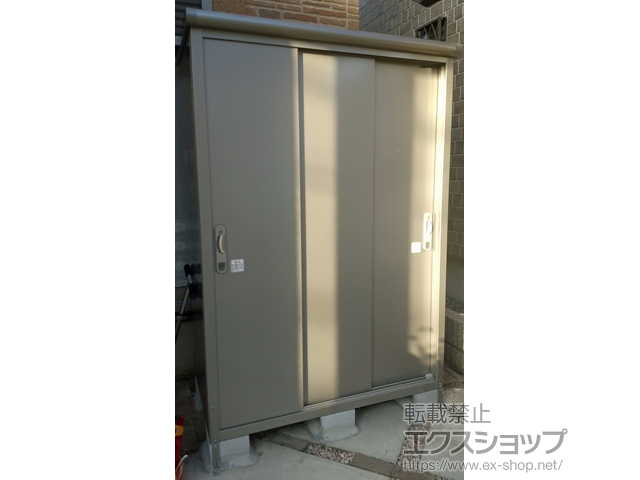 大阪府泉大津市のの物置・屋外倉庫 エスモ 一般型 1350×750×1959 ESE-1307A-SS 施工例