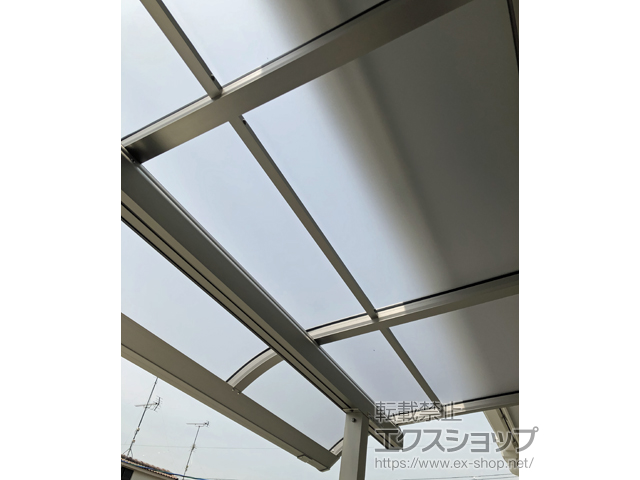 京都府京都市ののバルコニー・ベランダ屋根 プレシオステラスII R型 屋根タイプ 単体 積雪〜20cm対応 施工例