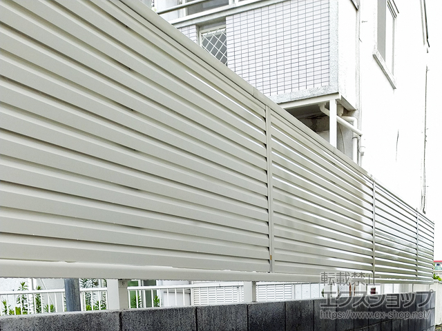 千葉県柏市ののフェンス・柵 ミエーネフェンス 目隠しルーバータイプ 自由柱施工 施工例