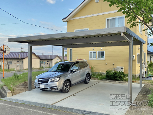 長野県大町市のLIXIL リクシル（トステム）のカーポート テリオスポートIII 3000 2台用 角4本柱 積雪〜100cm対応 施工例