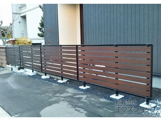 北海道札幌市ののフェンス・柵 モクアルフェンス 横板タイプ 自由柱施工 施工例