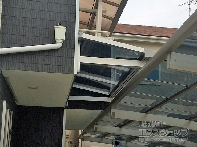 大阪府堺市ののバルコニー・ベランダ屋根 ソラリア F型 ルーフタイプ 単体積雪〜20cm対応 施工例