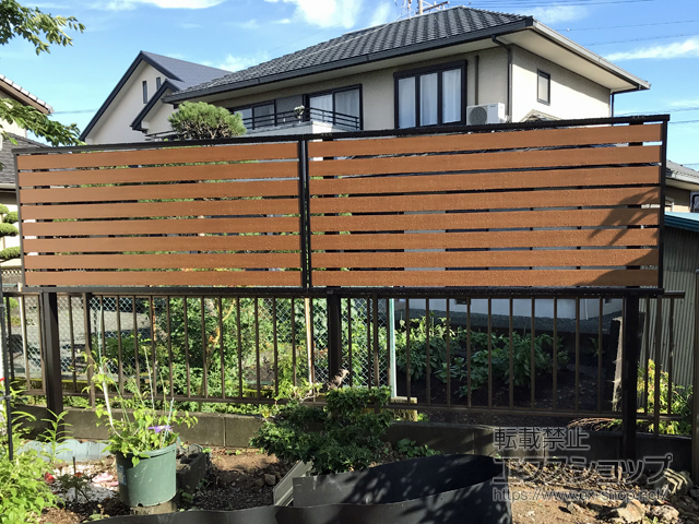 静岡県島田市ののフェンス・柵 モクアルフェンス 横板タイプ 2段支柱 自立建て用*上段のみ 施工例