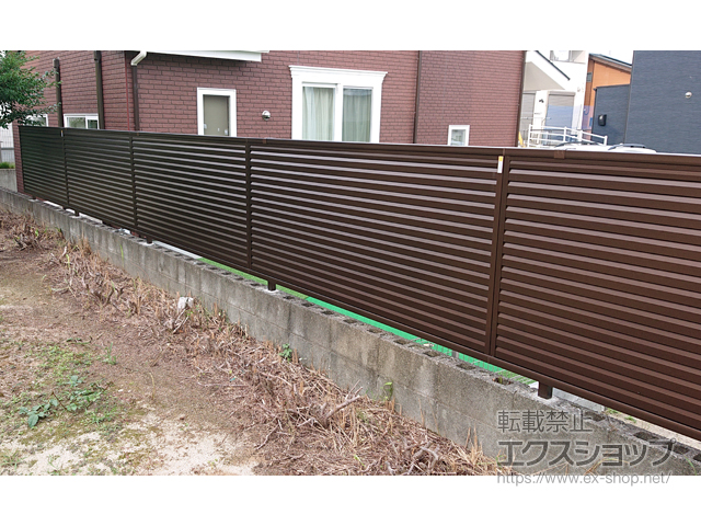 佐賀県鳥栖市ののフェンス・柵 ミエーネフェンス 目隠しルーバータイプ 自由柱施工 施工例