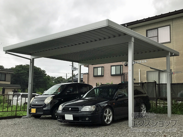 滋賀県米原市のLIXIL リクシル（トステム）のカーポート テリオスポートIII 1500 2台用 4本柱 積雪〜50cm対応 施工例