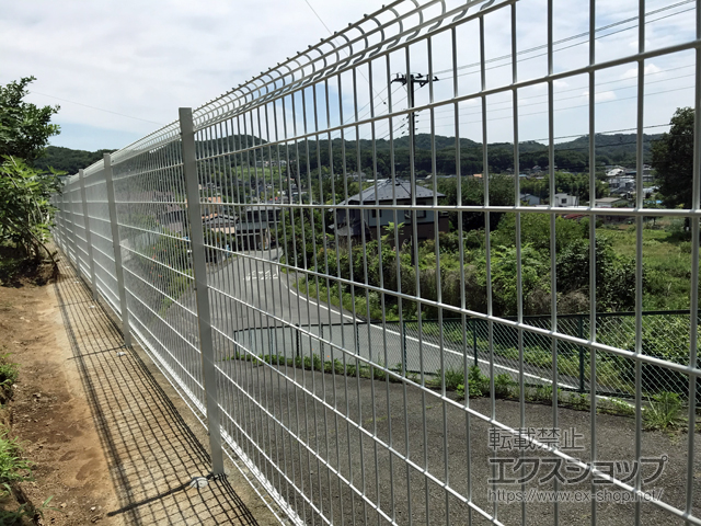 神奈川県厚木市ののフェンス・柵 ハイグリッドフェンスN8型 フリーポールタイプ 施工例