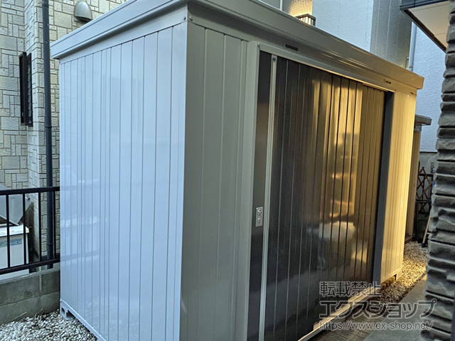 東京都大田区のの物置・屋外倉庫 ネクスタ 一般型  3470×1790×2375（NXN-62H） NXN-62H-PG 施工例
