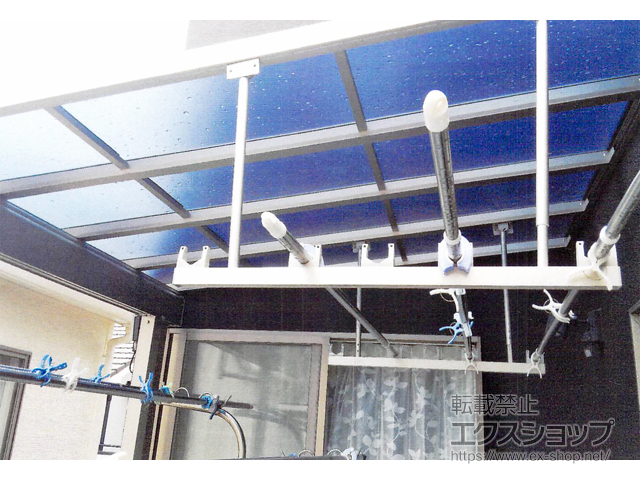 兵庫県明石市ののバルコニー・ベランダ屋根 ソラリア F型 1500 屋根タイプ 単体 積雪〜50cm対応 施工例