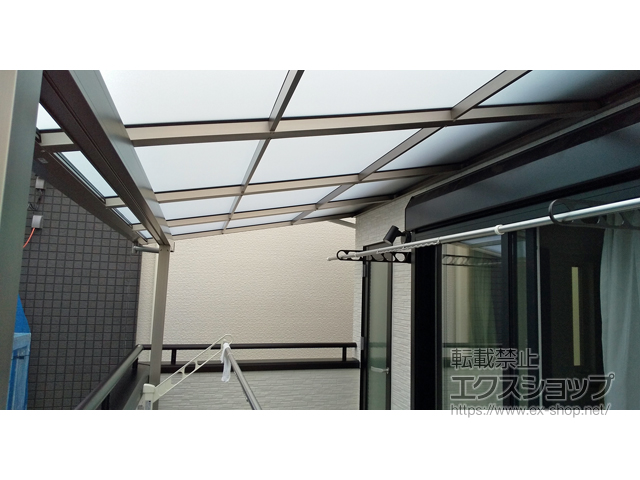 愛知県名古屋市ののバルコニー・ベランダ屋根 スピーネ F型 屋根タイプ 単体 積雪〜20cm対応 施工例