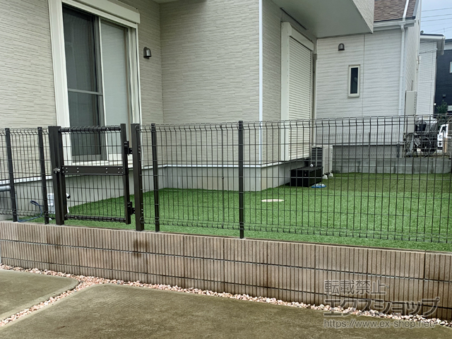 千葉県柏市ののフェンス・柵 ハイグリッドフェンスN8型 フリーポールタイプ 施工例