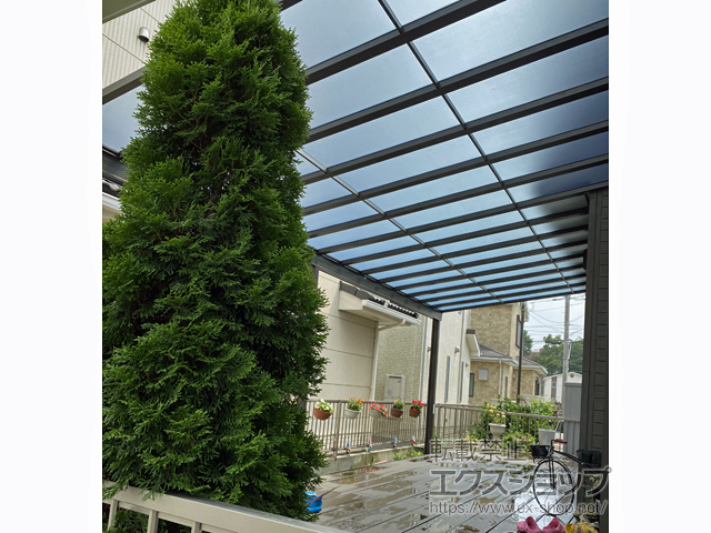 神奈川県綾瀬市ののテラス屋根 スピーネ F型 テラスタイプ 連棟 積雪〜20cm対応 施工例