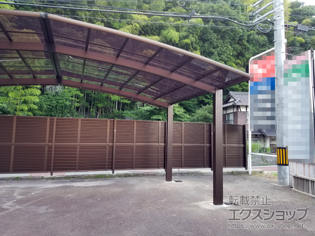 広島県江田島市ののフェンス・柵 ミエーネフェンス 目隠しルーバータイプ 2段支柱 自立建て用 施工例