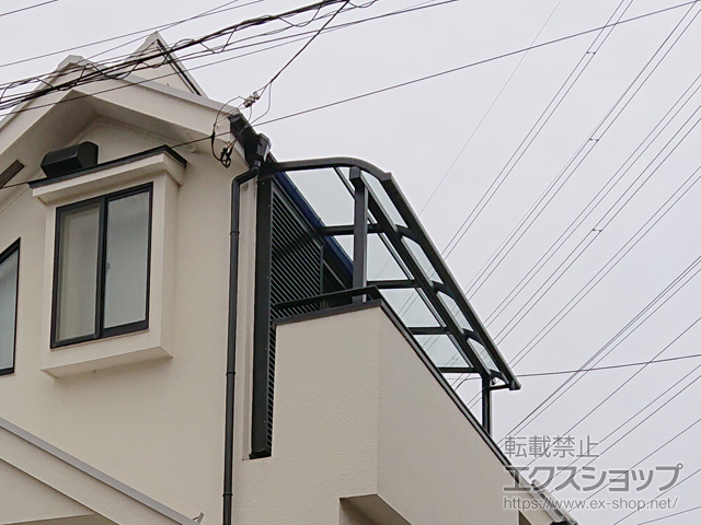 東京都調布市ののバルコニー・ベランダ屋根 スピーネ R型 屋根タイプ 単体 積雪〜20cm対応 施工例