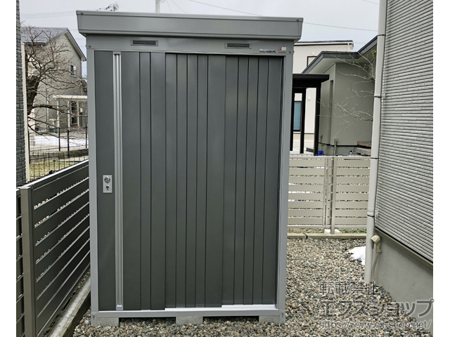 富山県富山市のの物置・屋外倉庫 ネクスタ 一般型 1370×2210×2075（NXN-30CS） NXN-30CS-PG 施工例