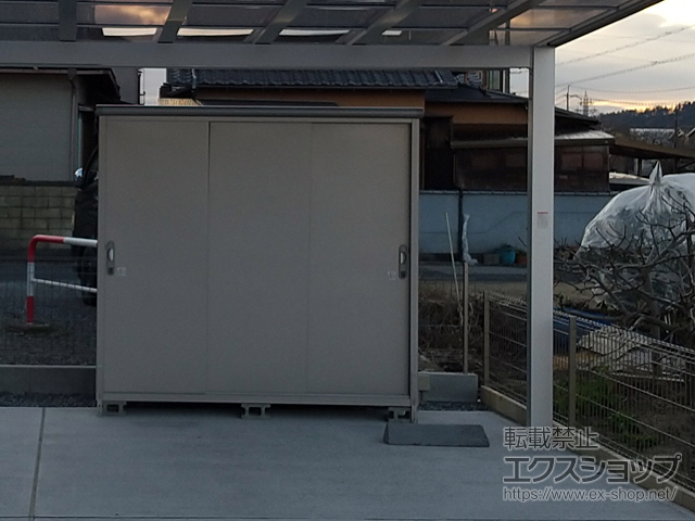 滋賀県東近江市のの物置・屋外倉庫 エスモ 一般型 2100×900×1959 ESE-2109A-SS 施工例