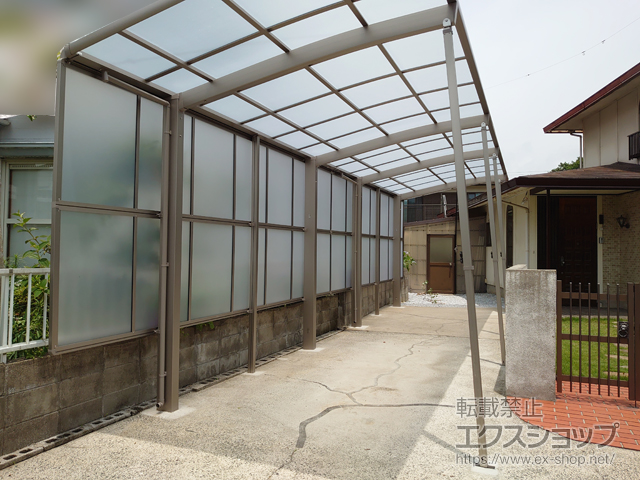 山口県宇部市ののカーポート ネスカR (ラウンドスタイル) 縦連棟 積雪〜20cm対応 施工例