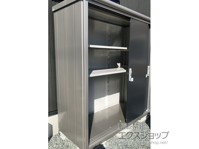 広島県福山市のの物置・屋外倉庫 エスモ 一般型 1797×750×1959（ESE-1807A） ESE-1807A-SM 施工例