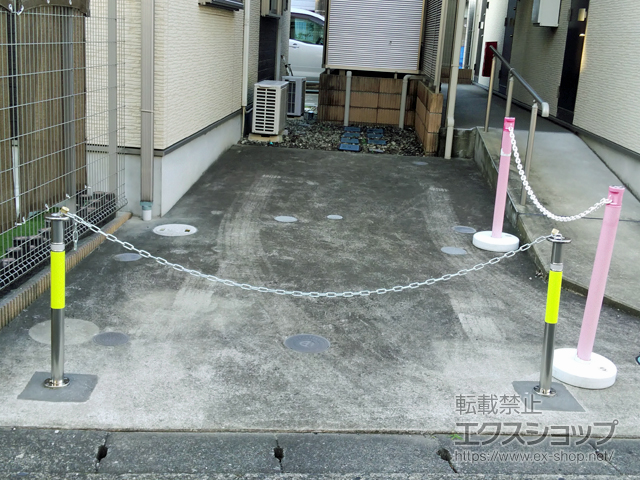 神奈川県横浜市ののカーゲート スペースガード(車止め) F48型 埋込式 キー付き 施工例