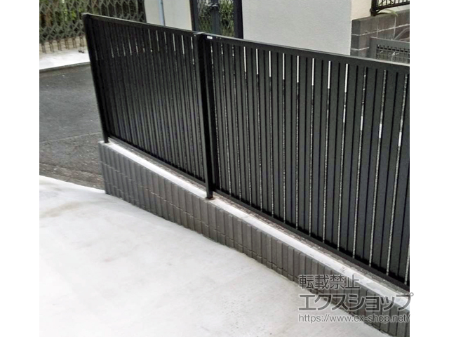 神奈川県横浜市ののフェンス・柵 フェンスAB TS2 縦スリット2　フリーポールタイプ 施工例