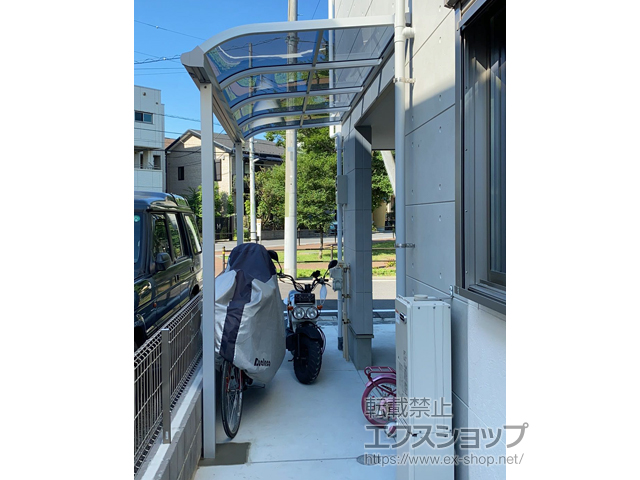 東京都足立区ののテラス屋根 ソラリア R型 テラスタイプ 単体 積雪〜20cm対応 施工例