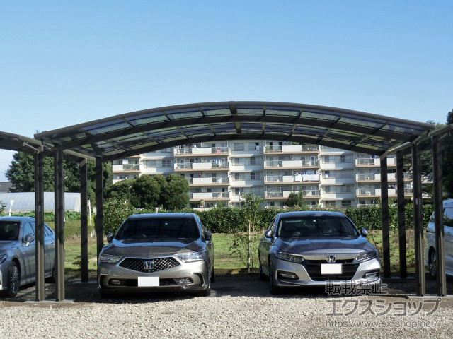 東京都国分寺市ののカーポート ネスカR (ラウンドスタイル) ワイド 積雪〜20cm対応 施工例