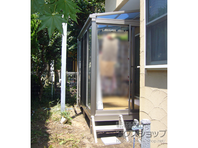 神奈川県藤沢市ののテラス囲い・サンルーム サニージュ F型 床納まり ランマ無 積雪〜20cm対応 施工例