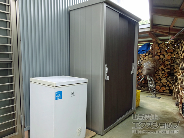 高知県土佐郡土佐町のの物置・屋外倉庫 エスモ 一般型 1350×650×1959 ESE-1306A-DW 施工例