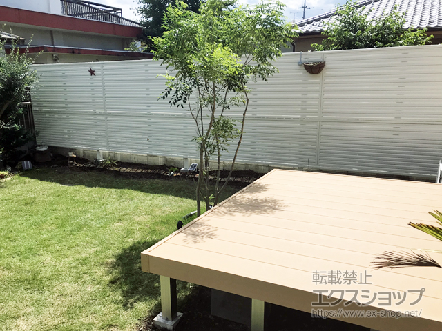 群馬県前橋市ののフェンス・柵 ミエーネフェンス 目隠しルーバータイプ 2段支柱 自立建て用 施工例