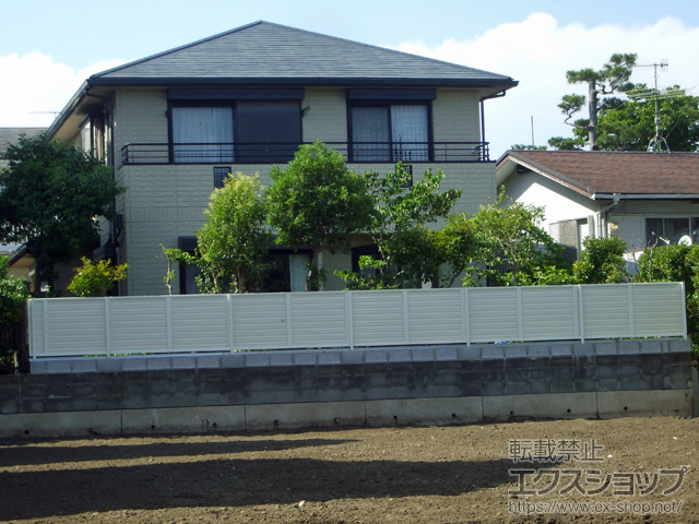 神奈川県藤沢市ののフェンス・柵 ミエーネフェンス 目隠しルーバータイプ 自由柱施工 施工例