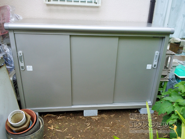 神奈川県鎌倉市のの物置・屋外倉庫 エスモ 一般型 1797×750×1101（ESE-1807Y） ESE-1807Y-SS 施工例