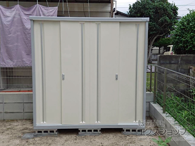 福岡県糟屋郡宇美町のの物置・屋外倉庫 シンプリー 一般型 1940×905×1903 MJX-199E-FW 施工例