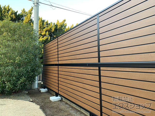 茨城県取手市ののフェンス・柵 モクアルフェンス 目隠しタイプ 2段支柱 自立建て用 施工例