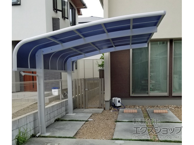 兵庫県三田市ののカーポート レイナキャップポートグラン　積雪〜20cm対応 施工例